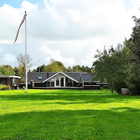 4 Star Holiday Home In Ansager 度假居